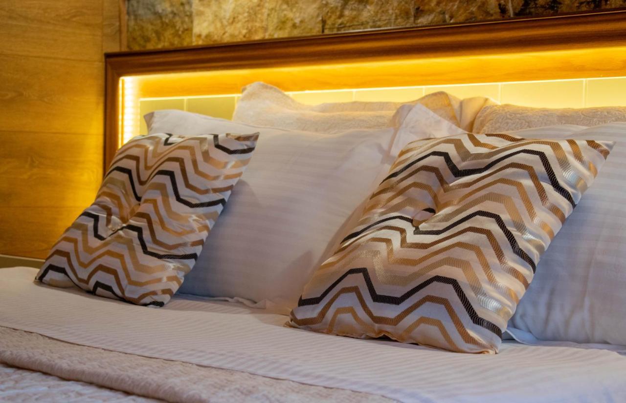 Te Kalaja Rooms Gjirokastër Esterno foto