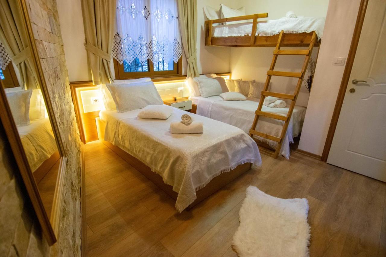 Te Kalaja Rooms Gjirokastër Esterno foto