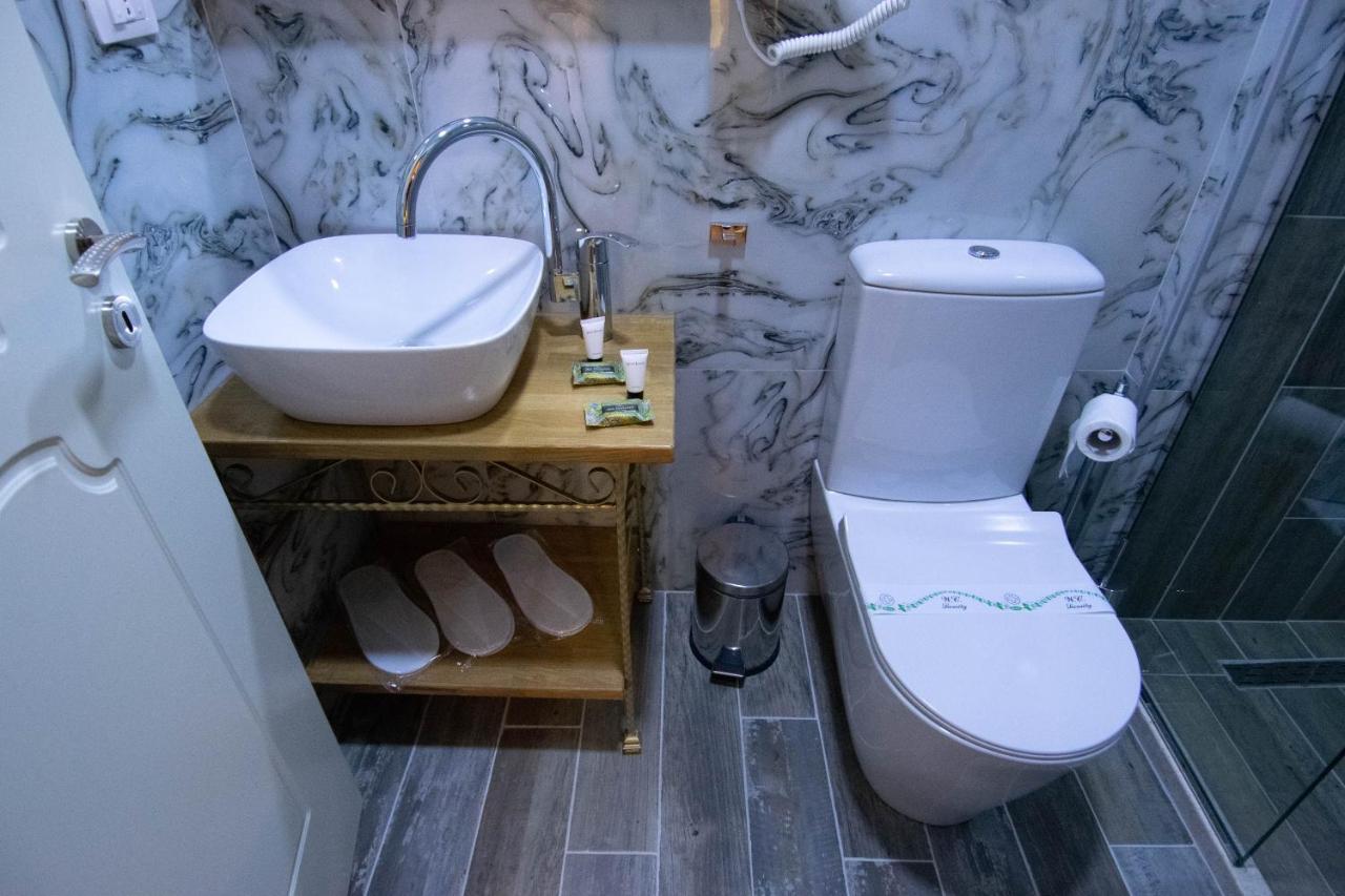 Te Kalaja Rooms Gjirokastër Esterno foto